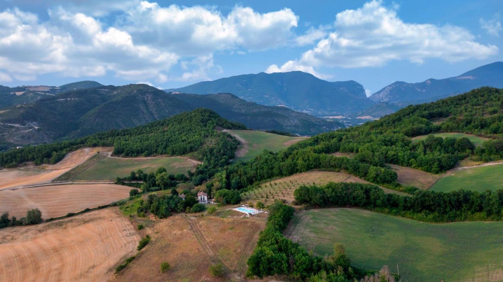 Agriturismo Il Fienile Di Ca Battista 카글리 외부 사진