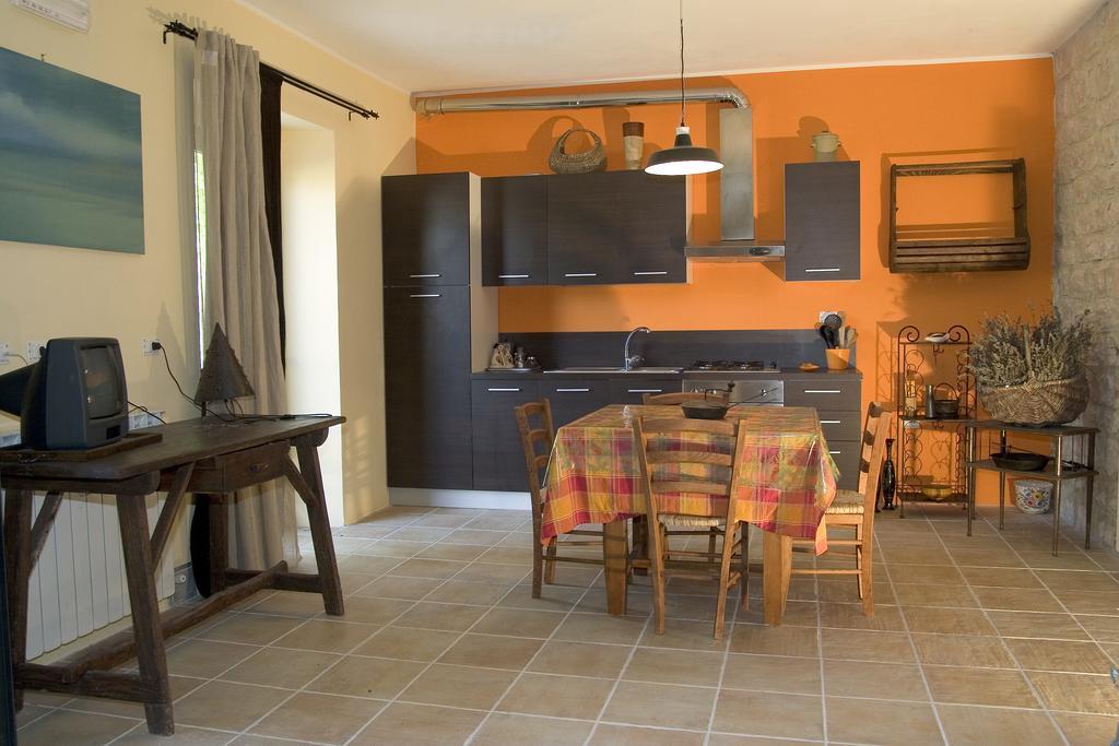 Agriturismo Il Fienile Di Ca Battista 카글리 외부 사진